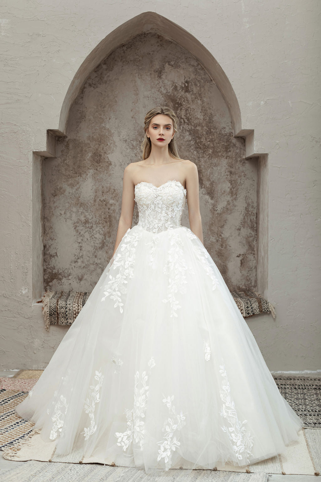 princess wedding dress - bridal gown - ball gown wedding dress - ballgown - luxury wedding dress - lace wedding dress