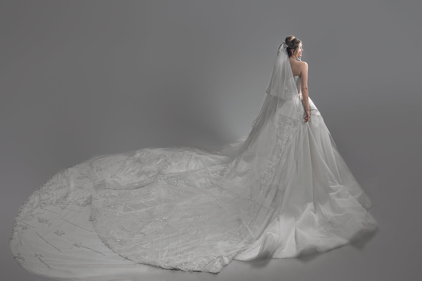 bridal veil - bridal accessories - wedding veil - bridal accessory - veil - long veil - cathedral veil - lace veil - luxury veil - magnolia fashion group - magnolia bridal - magnolia wedding dress - toronto wedding dress - canadian bridal designer - bridal designer - toronto brides - toronto weddings