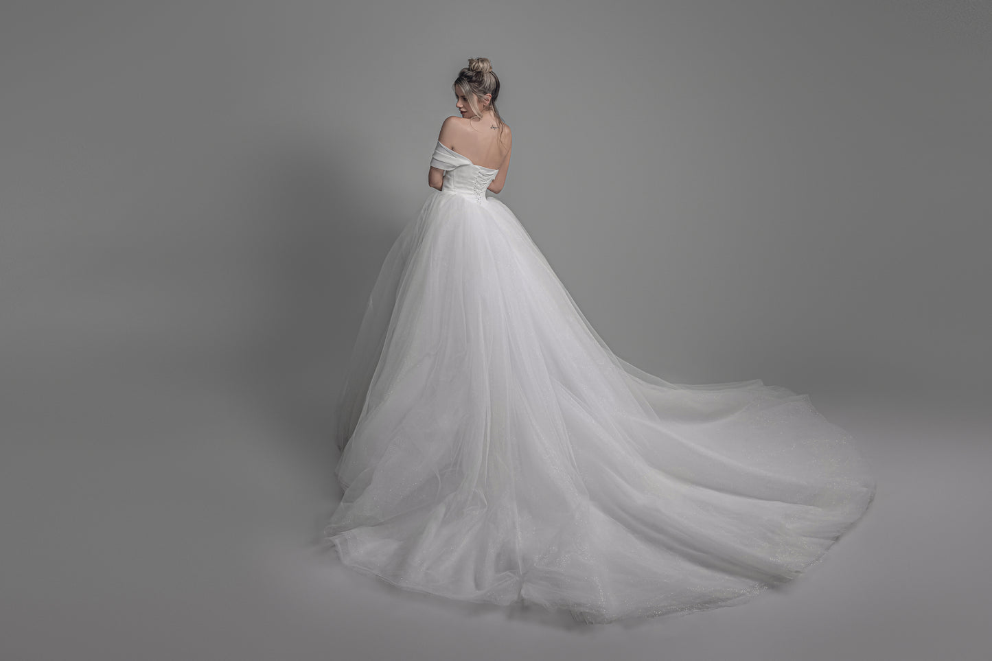 tulle wedding dress - organza wedding dress - simple wedding dress - long train wedding dress - tulle wedding train - bride - wedding - toronto wedding