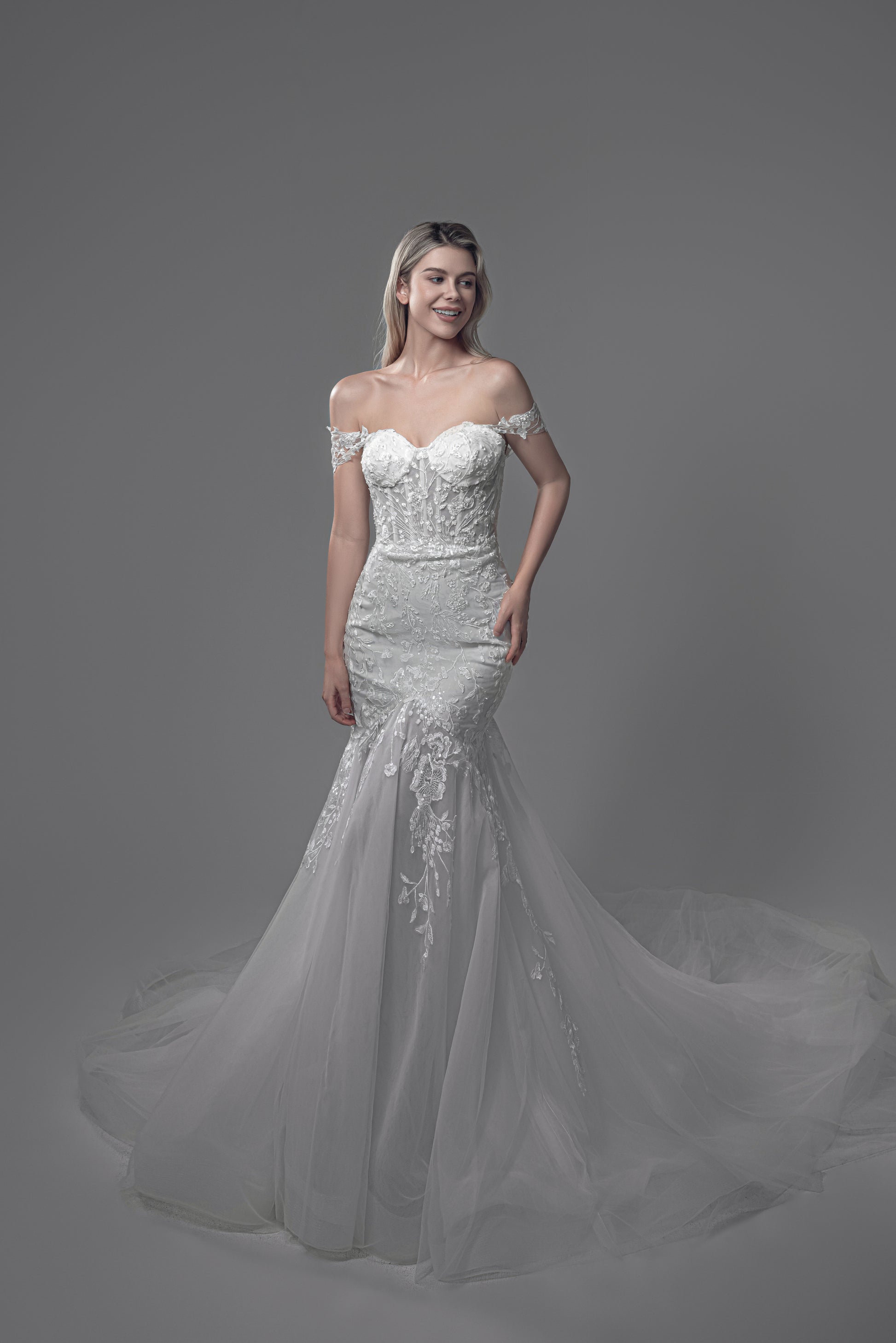 mermaid wedding dress - fitted wedding dress - fir and flare bridal gown - lace wedding dress - spring wedding dress - tulle wedding dress 