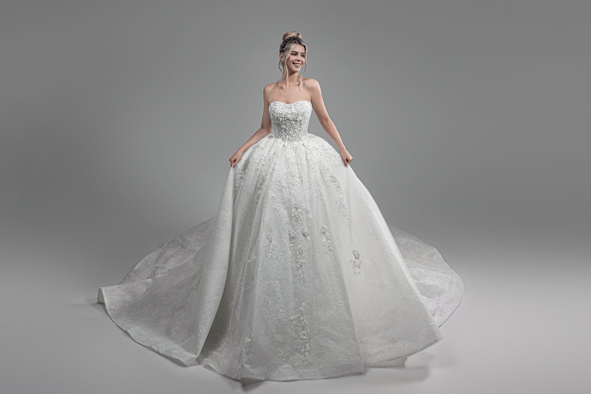 arab wedding dress - Lebanese wedding dress - chinese wedding dress - sparkly wedding dress - strapless wedding dress
