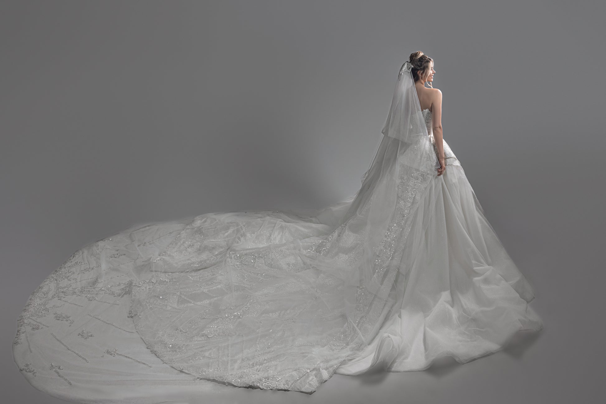 bridal veil - bridal accessories - wedding veil - bridal accessory - veil - long veil -  cathedral veil - lace veil - luxury veil - magnolia fashion group - magnolia bridal - magnolia wedding dress - toronto wedding dress - canadian bridal designer - bridal designer - toronto brides - toronto weddings